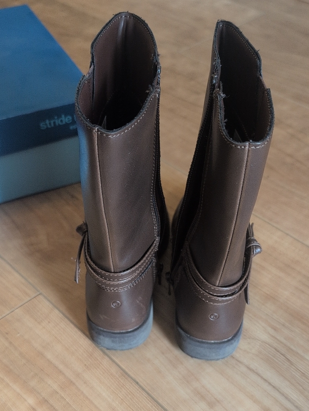 Last Chance: 13 Stride Rite Brown Girls Tall Boots with Knot Detail - Picture 7 of 7